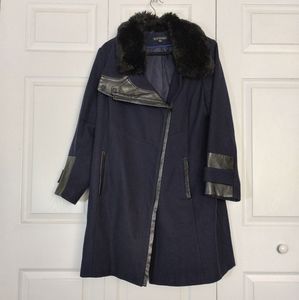 Wool & Faux Fur Coat - Detachable Collar